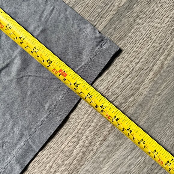 Lululemon Men's Fundamental Oversized Pocket T-Shirt - Grey - Picture 5 of 6